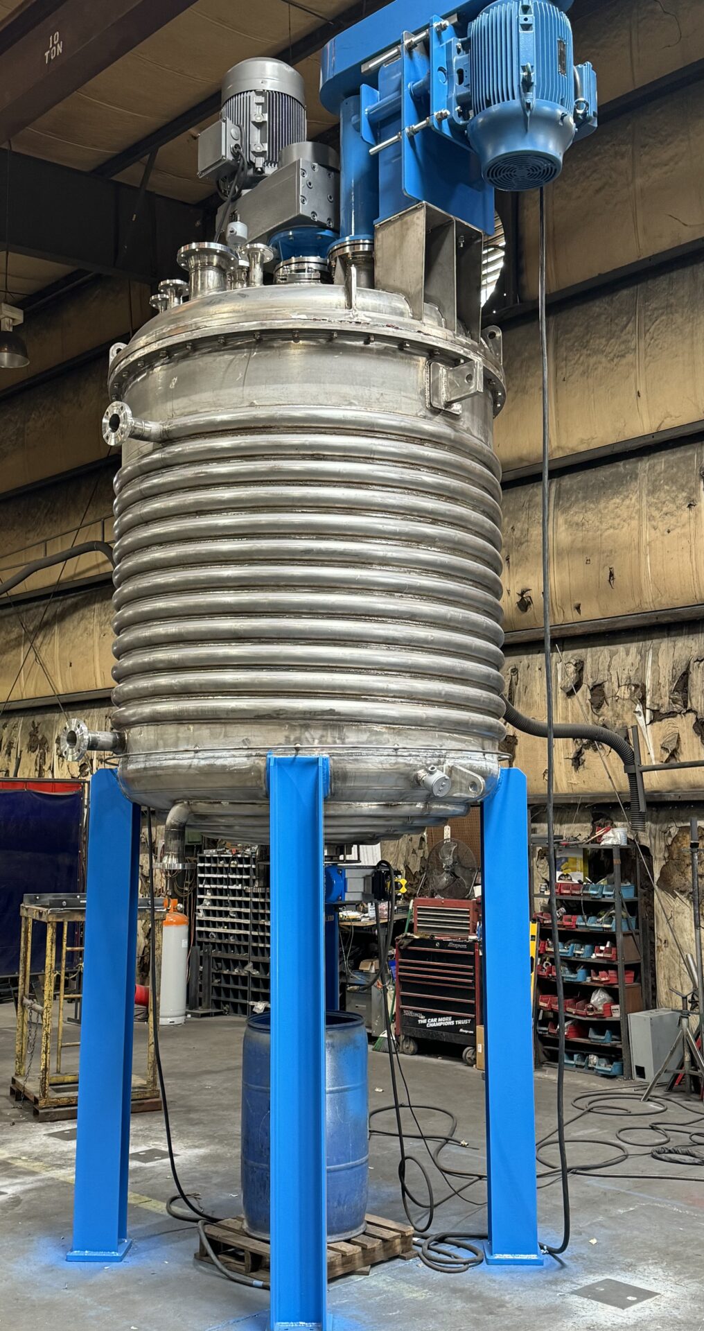 Jacketed mixer vessel