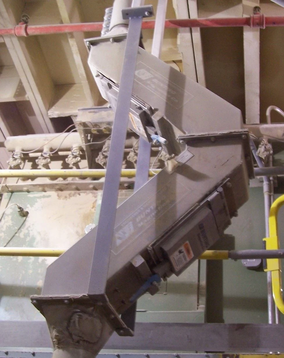 Installed Bunting Hump Magnet